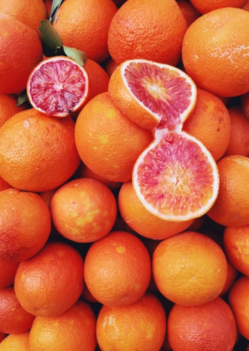 Grafted Ippolito Italian Blood Orange tree with red-fleshed blood oranges